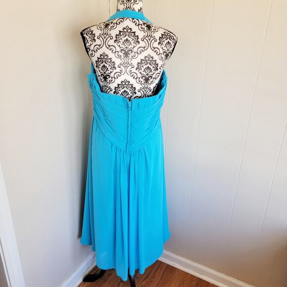 MoriLee V-neck Knee Length Fit & Flare Halter Dress - Picture 2 of 4